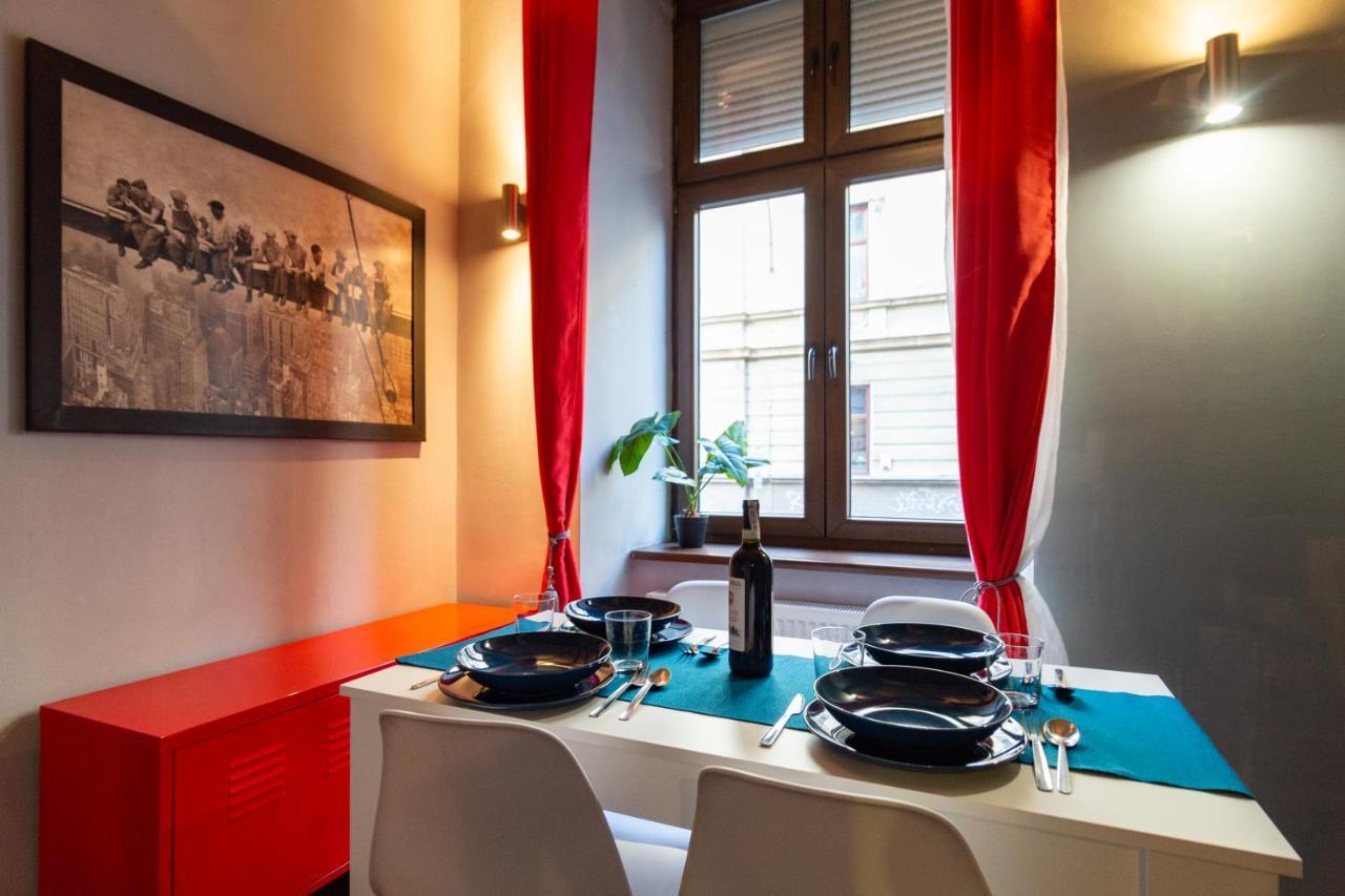 Lilly Apartment Main Train Station Old Town By The Castle Suites Krakow Exterior photo