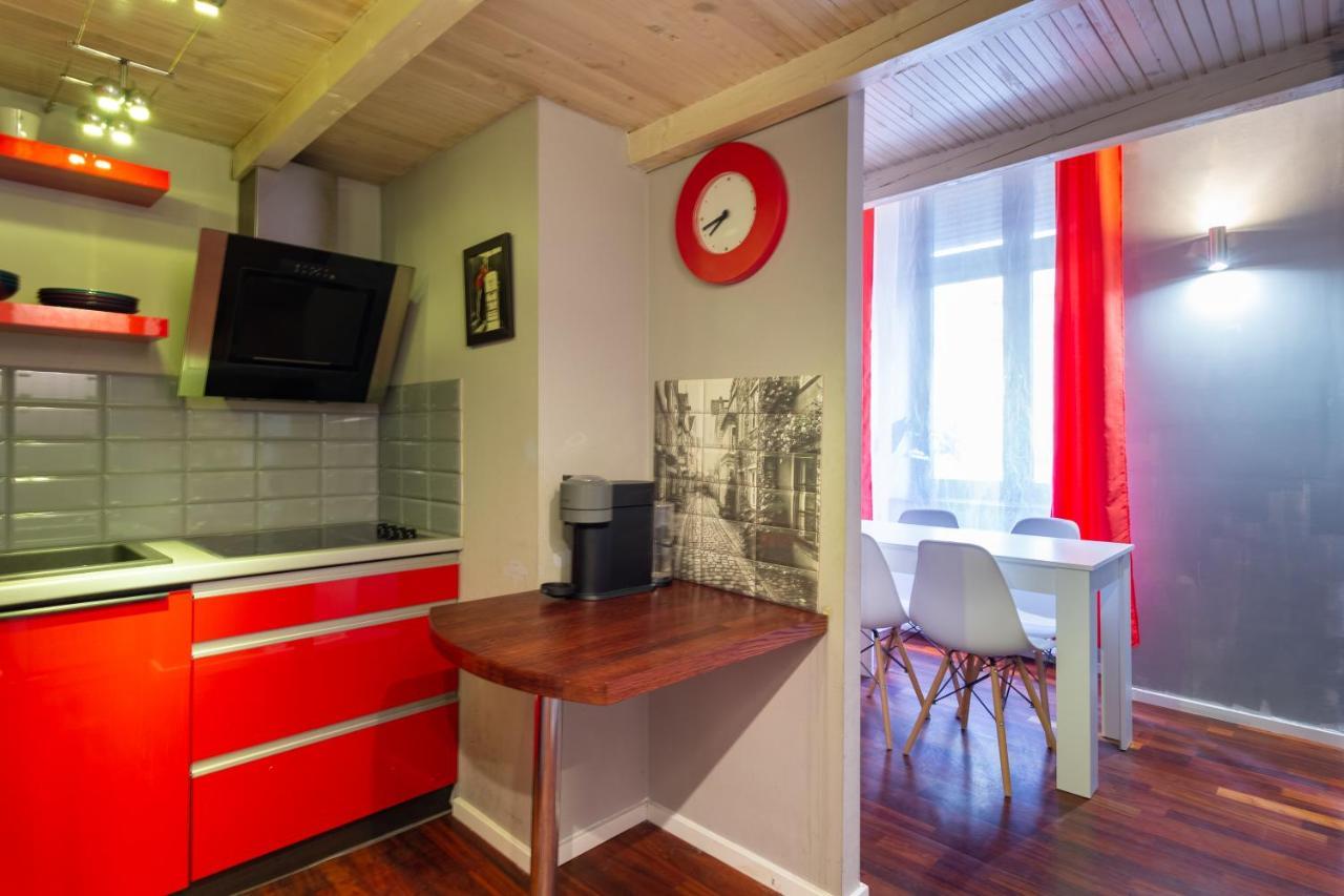 Lilly Apartment Main Train Station Old Town By The Castle Suites Krakow Exterior photo