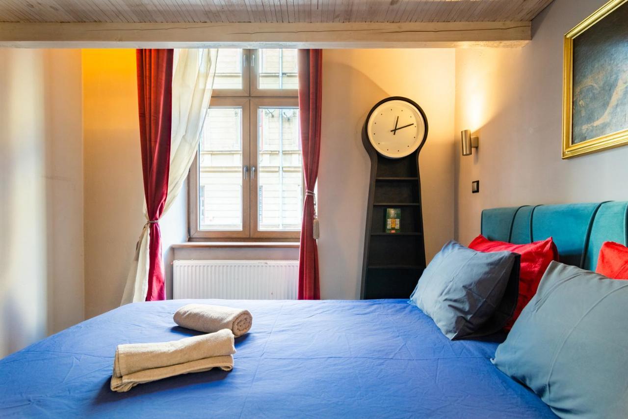 Lilly Apartment Main Train Station Old Town By The Castle Suites Krakow Exterior photo